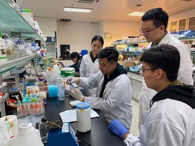 我校在“挑戰(zhàn)杯”創(chuàng)業(yè)計劃賽中斬獲3項金獎，細胞技術研發(fā)與應用領域取得歷史性突破