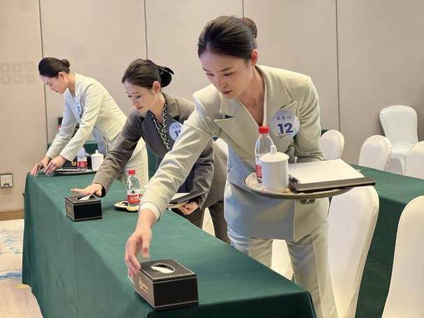 技藝爭鋒 能創未來 技能大賽以比促學，全面提升物業服務與會務服務技能